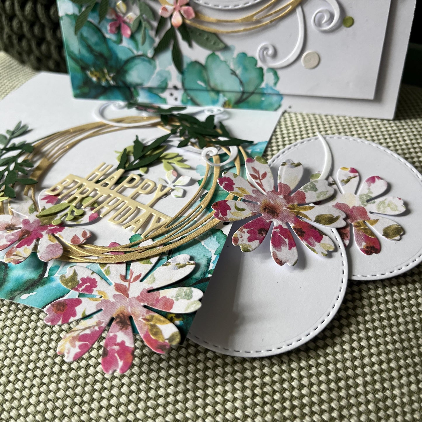 Handmade Card Making Kit – Birthday, Valentine’s, Mother’s Day & Wedding (5x7") – Floral Design