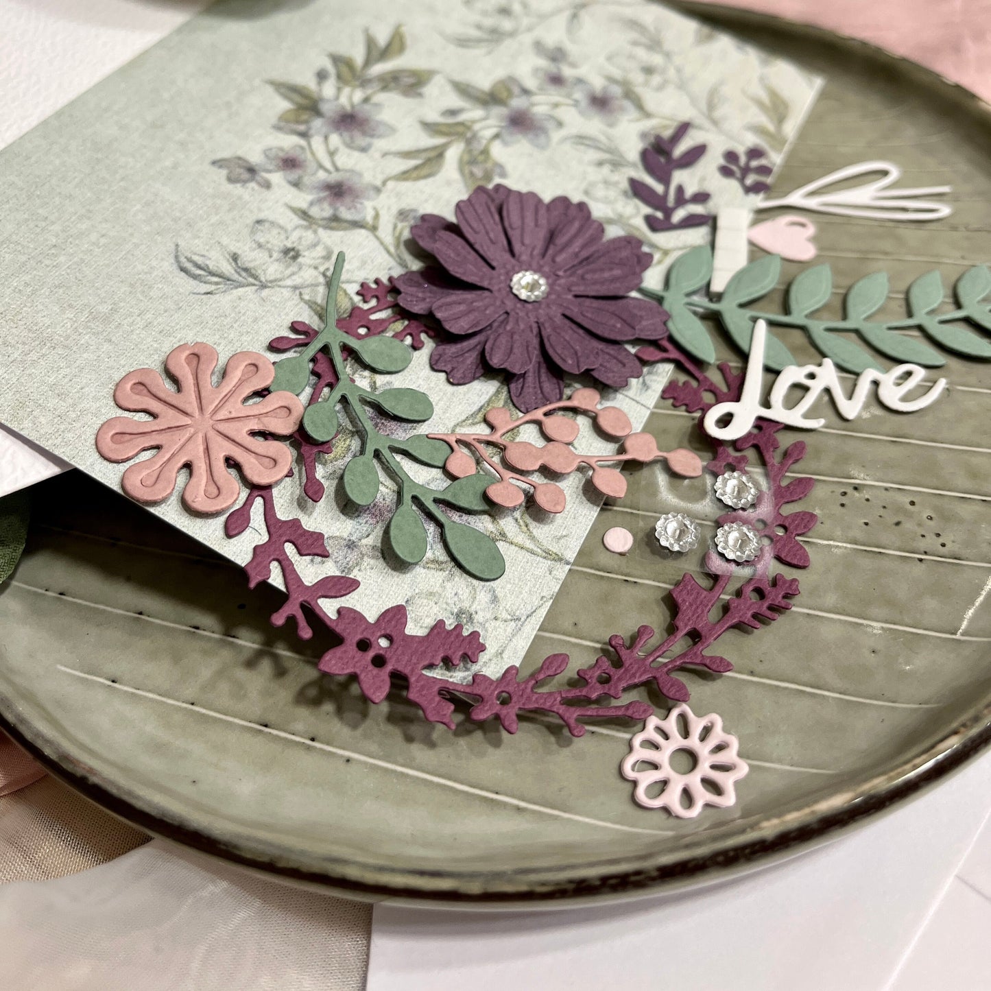 Handmade Floral Card Making Kit – DIY Embossed Cards & Envelopes (5x7")