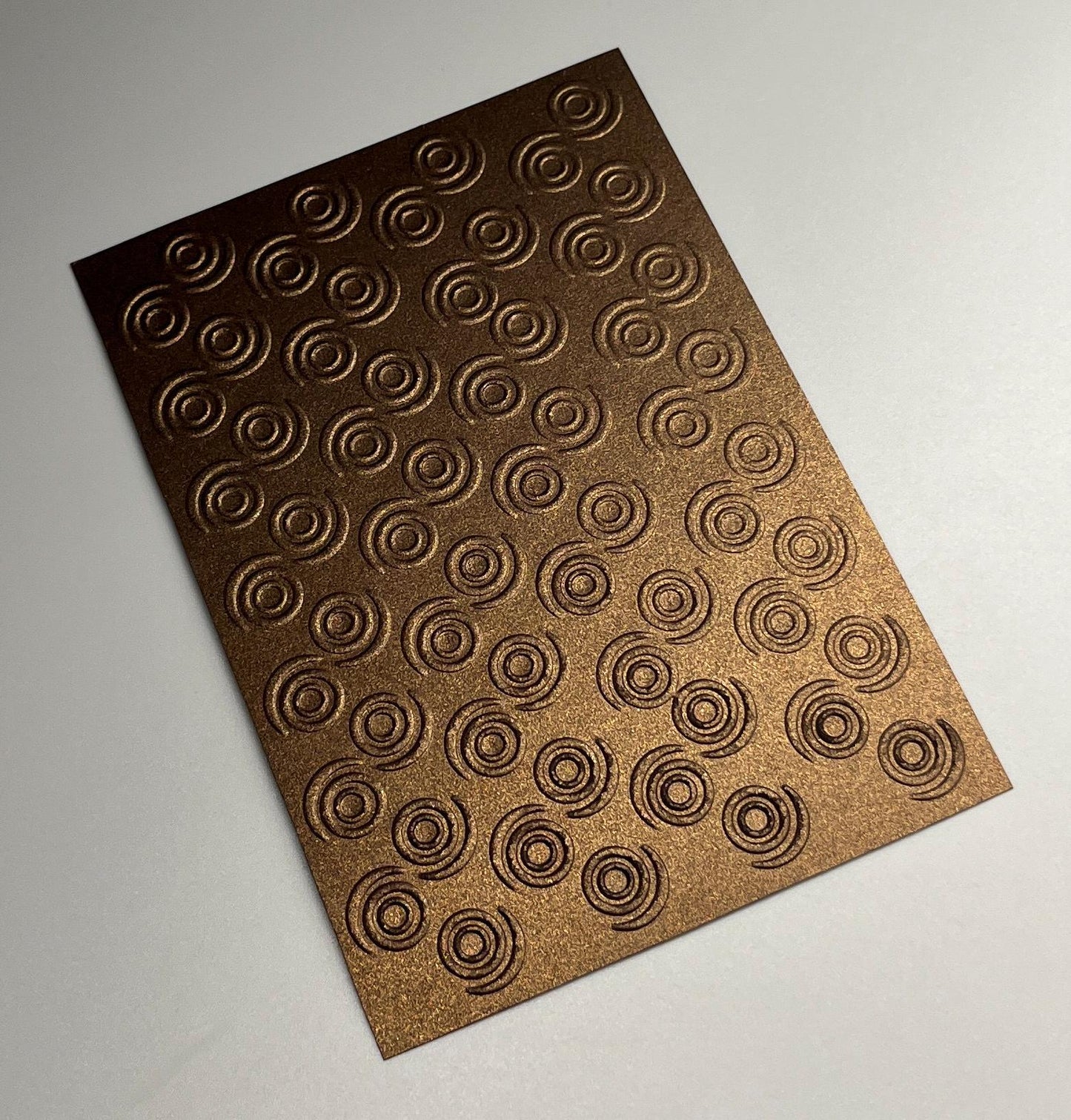Embossed Circle Pearlised Paper Cards – Components for Handmade Cards (10.5 x 14.5cm)