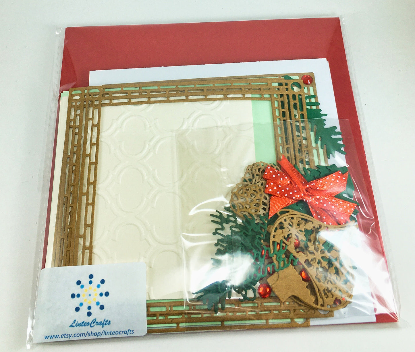 Christmas Embossed Card Making Kit – Makes 4 DIY Holiday Cards with Envelopes (13.5 x 14.5cm)