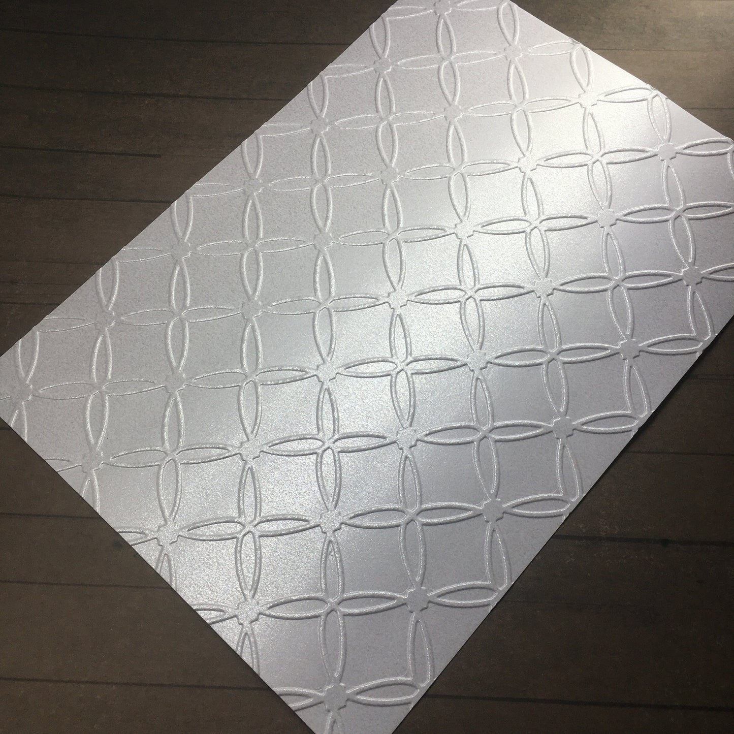 Embossed Pearlised Paper Cards – For Cardmaking, Scrapbooking & Decoration (Multiple Sizes)