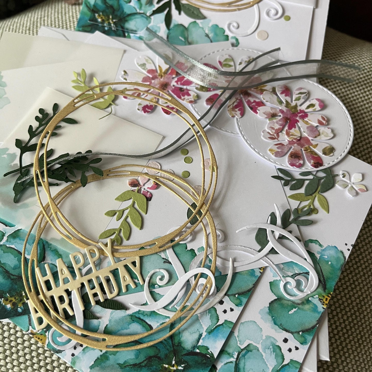 Handmade Card Making Kit – Birthday, Valentine’s, Mother’s Day & Wedding (5x7") – Floral Design