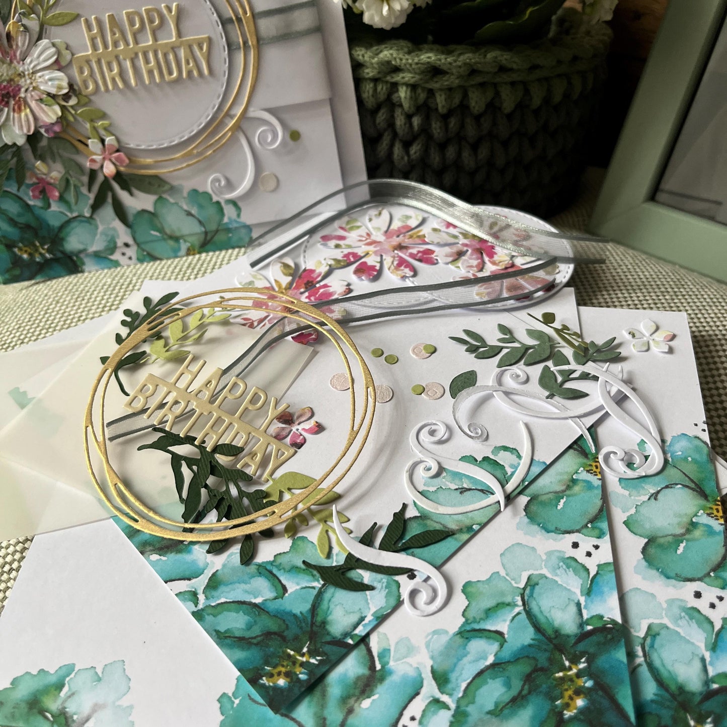 Handmade Card Making Kit – Birthday, Valentine’s, Mother’s Day & Wedding (5x7") – Floral Design