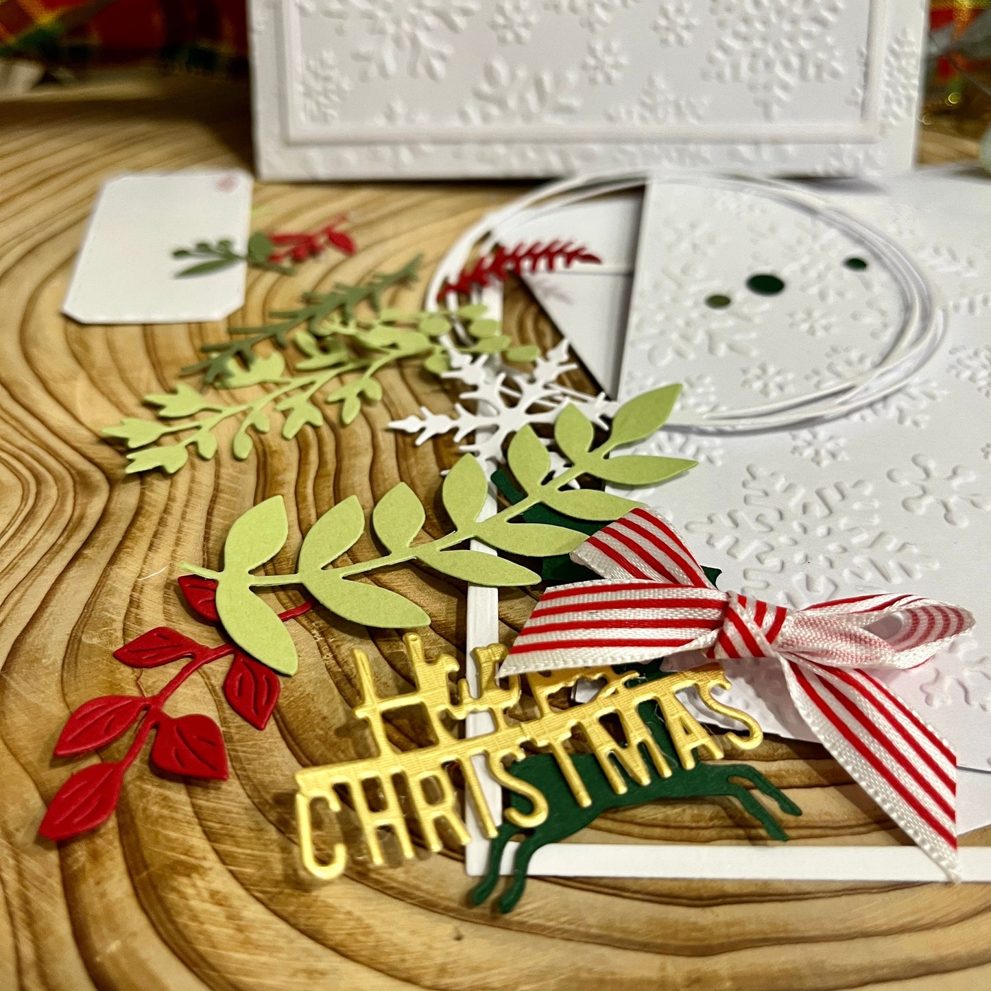 Luxury Handmade Christmas Card Making Kit – Embossed DIY Cards & Envelopes (5x7")