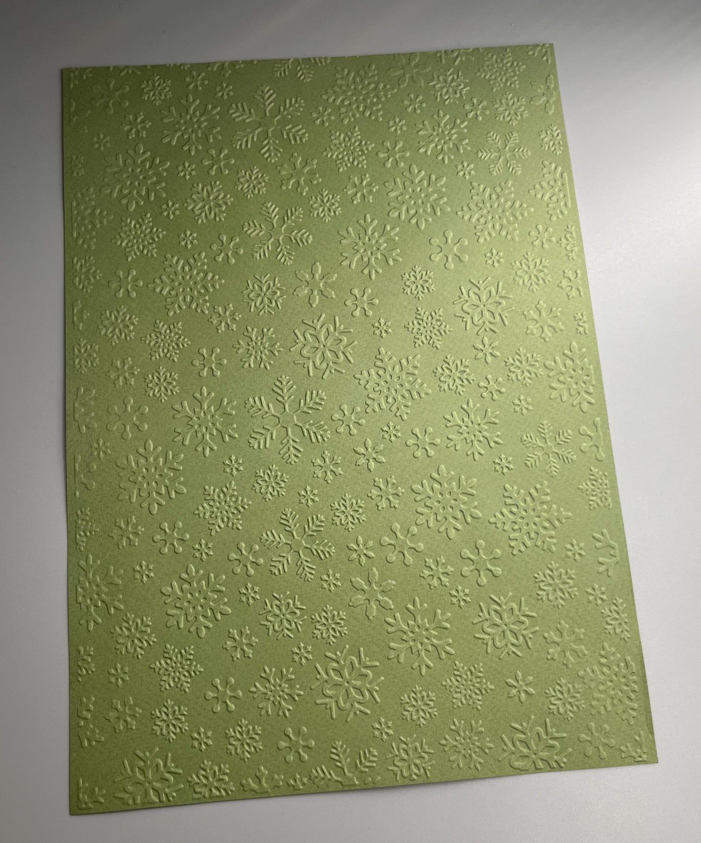 Embossed Snowflake Paper Cards – Components for Handmade Cards (Multiple Colours & Sizes)