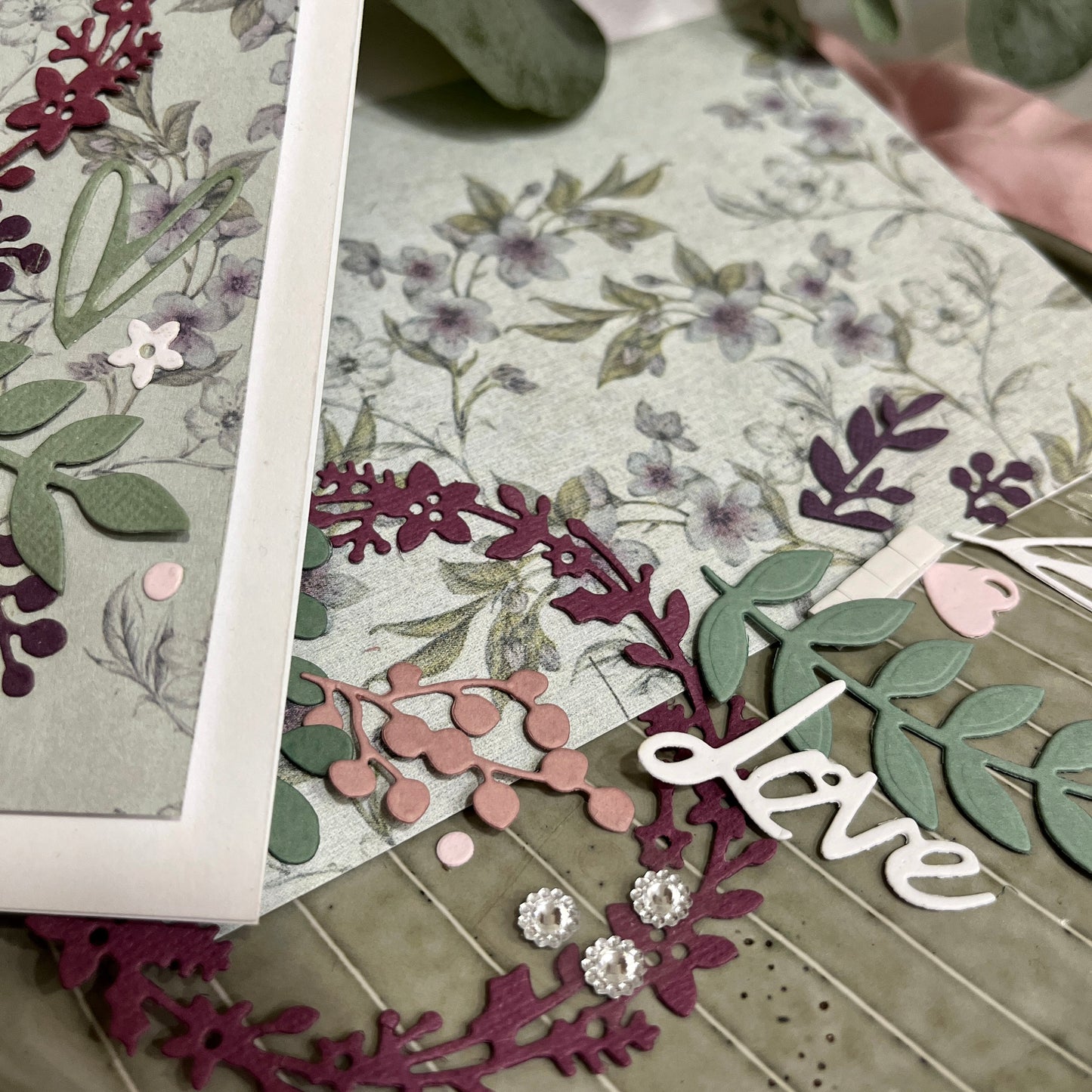 Handmade Floral Card Making Kit – DIY Embossed Cards & Envelopes (5x7")
