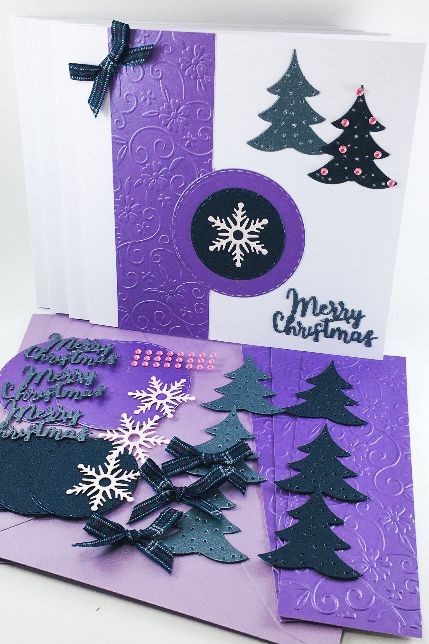 Handmade Christmas Card Kit – Makes 4 DIY Xmas Cards with Envelopes (14 x 15cm)