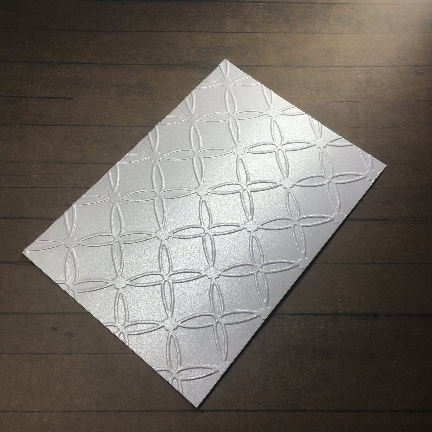 Embossed Pearlised Paper Cards – For Cardmaking, Scrapbooking & Decoration (Multiple Sizes)