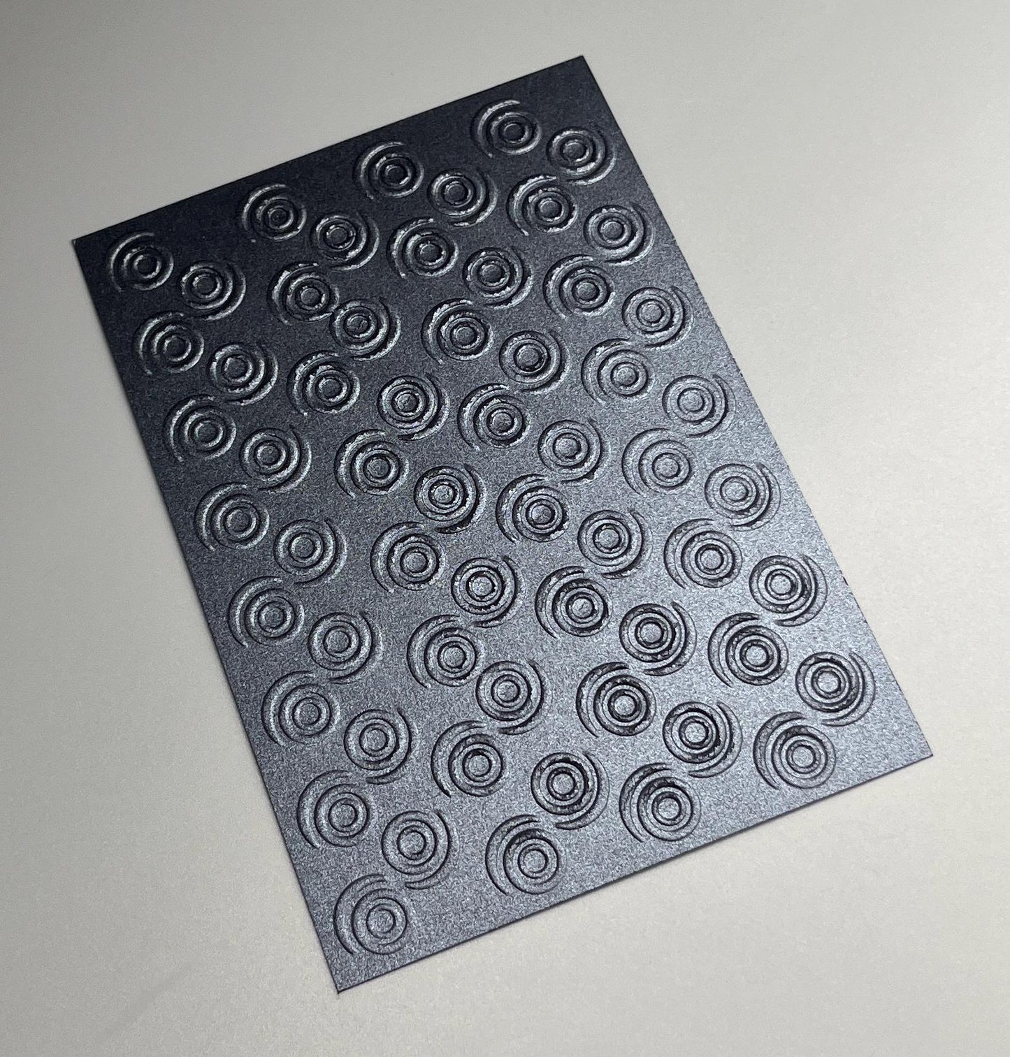 Embossed Circle Pearlised Paper Cards – Components for Handmade Cards (10.5 x 14.5cm)