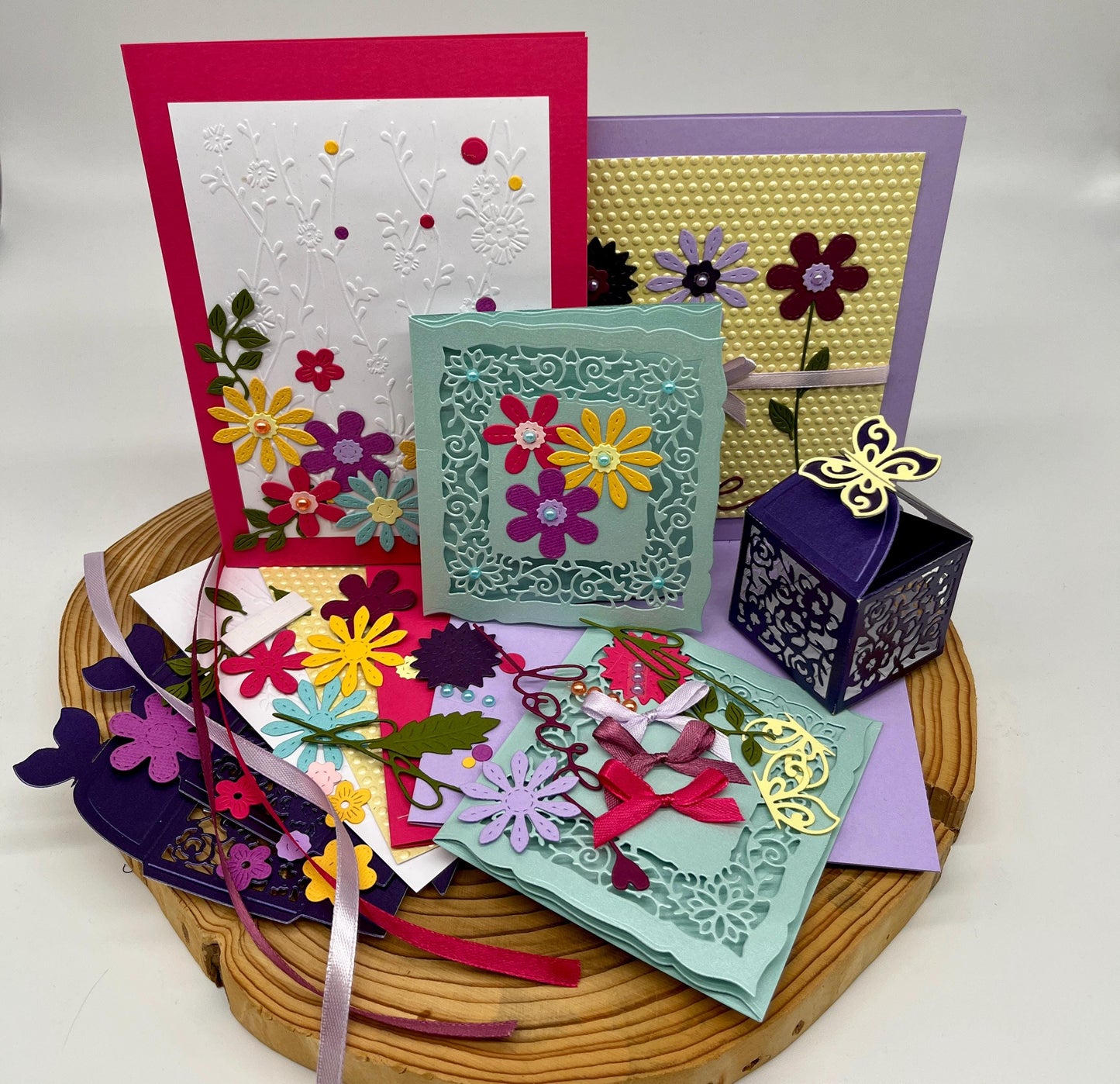 Kids’ Card Making Kit – DIY Birthday & Mother’s Day Cards + Mini Gift Box (3 Cards)