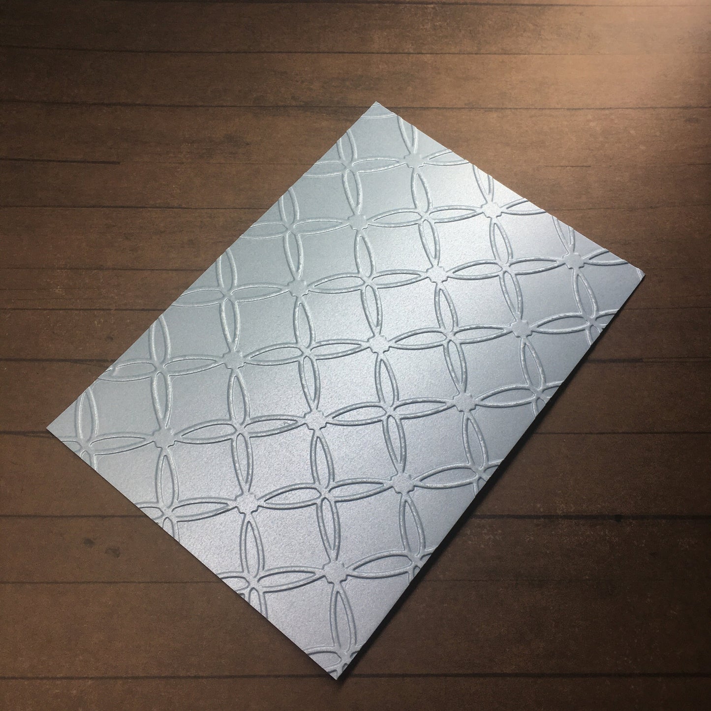 Embossed Pearlised Paper Cards – For Cardmaking, Scrapbooking & Decoration (Multiple Sizes)