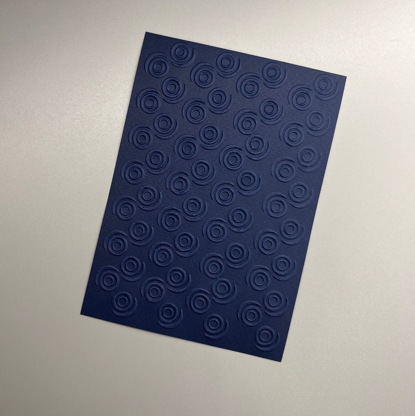 Embossed Circle Paper Cards – Components for Handmade Cards (10.5 x 14.5cm)